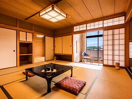 Ooedo Onsen Monogatari Awazu Grand Hotel