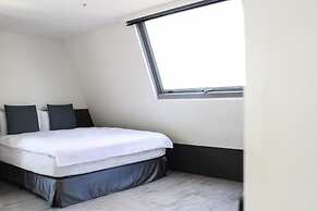 CHECK inn Taichung Liming