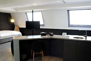 CHECK inn Taichung Liming