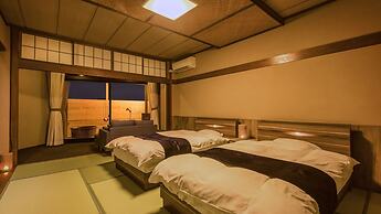 Ooedo Onsen Monogatari Premium Kaga Maruya