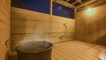 Ooedo Onsen Monogatari Premium Kaga Maruya