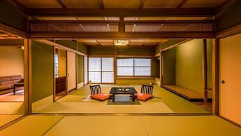 Ooedo Onsen Monogatari Premium Kaga Maruya