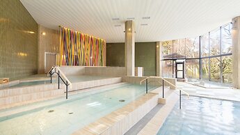 Ooedo Onsen Monogatari Premium Yamanaka Grand Hotel