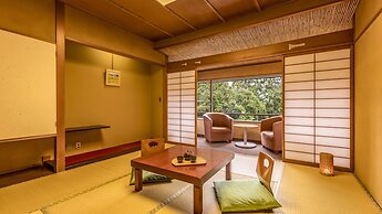 Ooedo Onsen Monogatari Premium Yamanaka Grand Hotel