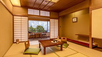 Ooedo Onsen Monogatari Premium Yamanaka Grand Hotel