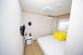 24 Guesthouse Seoul Cheongryangri