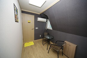24 Guesthouse Seoul Cheongryangri