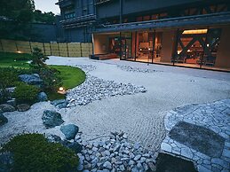 Ooedo Onsen Monogatari Premium Shirahama Gyoen