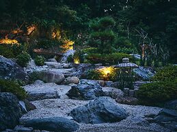 Ooedo Onsen Monogatari Premium Shirahama Gyoen