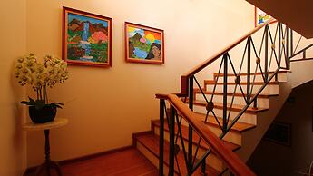 Kira's Boutique Hotel