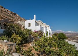 Halcyon Suites and Villas Naxos