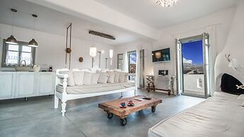 Halcyon Suites and Villas Naxos