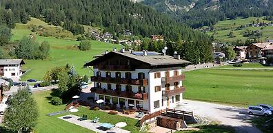 Hotel Cesa Edelweiss