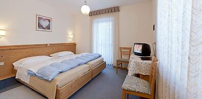 Hotel Cesa Edelweiss