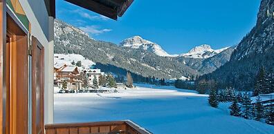 Hotel Cesa Edelweiss