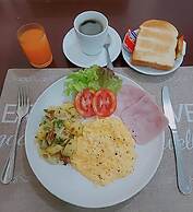 Naithon Beach Mansion