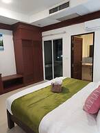 Naithon Beach Mansion