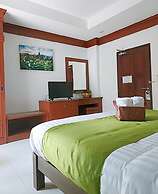 Naithon Beach Mansion