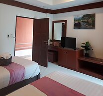 Naithon Beach Mansion