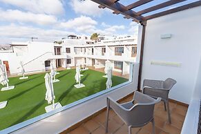 R2 Bahía Kontiki Beach Apartments