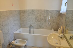 Comoholidays - Casa Mirella