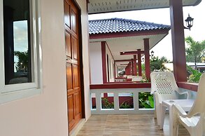 Selamat Lanta Resort