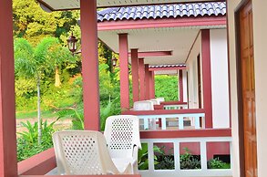 Selamat Lanta Resort