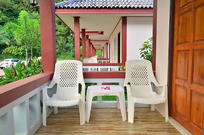 Selamat Lanta Resort