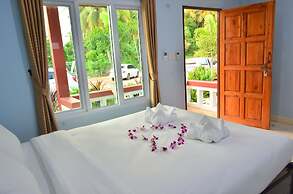 Selamat Lanta Resort