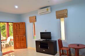 Selamat Lanta Resort