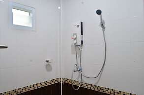 Selamat Lanta Resort