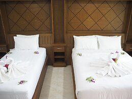 Selamat Lanta Resort