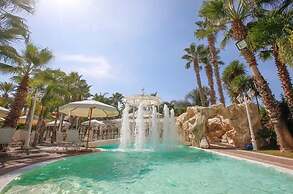 Hotel Happy Days