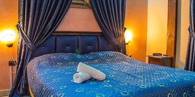 Hotel Happy Days