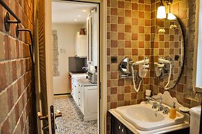 Polismata - Private Residences