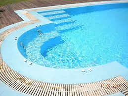 Cristelia Luxury Sea Front & Pool Villa