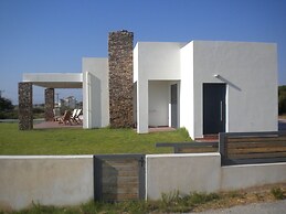 Cristelia Luxury Sea Front & Pool Villa