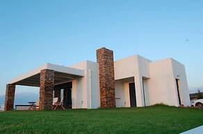 Cristelia Luxury Sea Front & Pool Villa