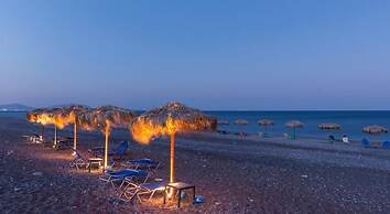 Cristelia Luxury Sea Front & Pool Villa