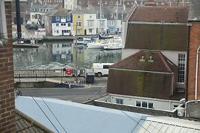 Boaters Guesthouse