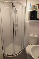 Boaters Guesthouse