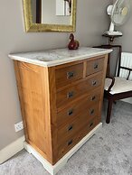 Orchard Side Bed and Breakfast