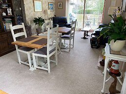 Orchard Side Bed and Breakfast