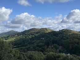 Orchard Side Bed and Breakfast