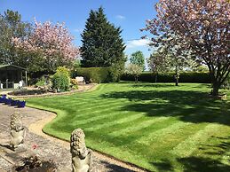 Orchard Side Bed and Breakfast