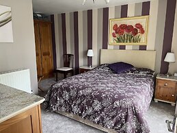 Orchard Side Bed and Breakfast