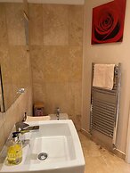 Orchard Side Bed and Breakfast