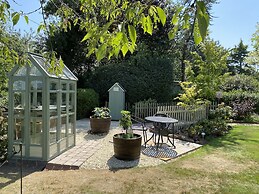 Orchard Side Bed and Breakfast