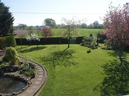 Orchard Side Bed and Breakfast