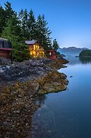 Nootka Island Lodge